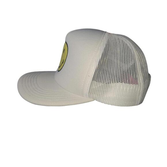 Smiley Face Snapback Hat - Fun & Stylish - Picture 3 of 7